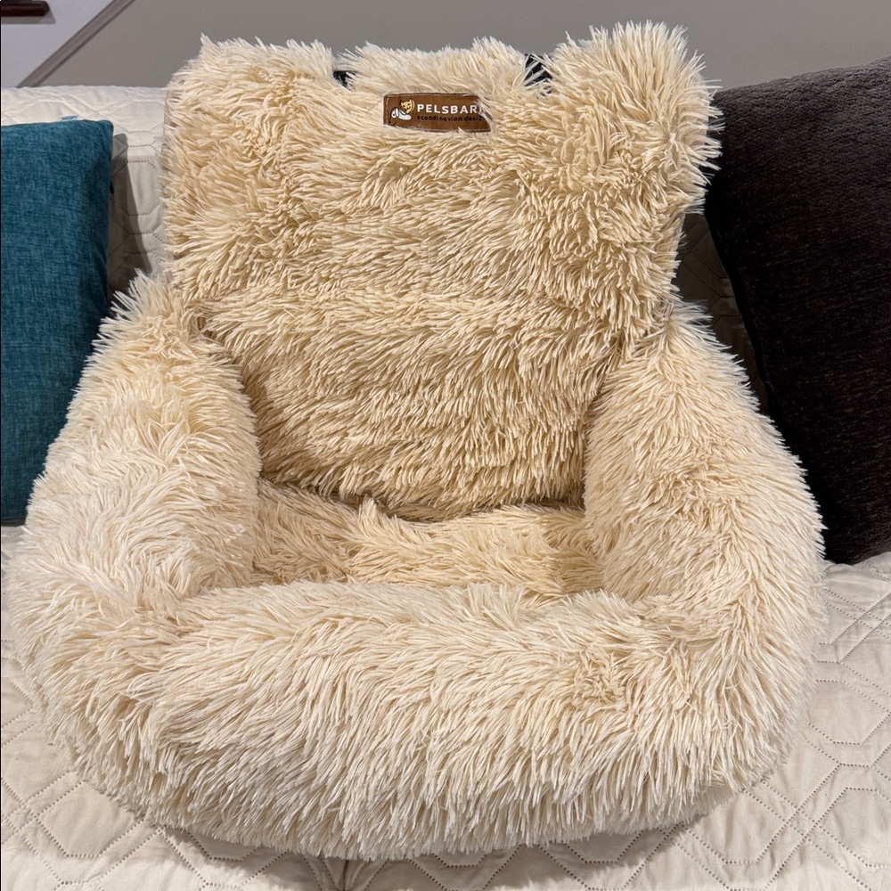 New Pelsbarn Protecting Dog Car Seat with Belt, Beige, Medium - Picture 10 of 12